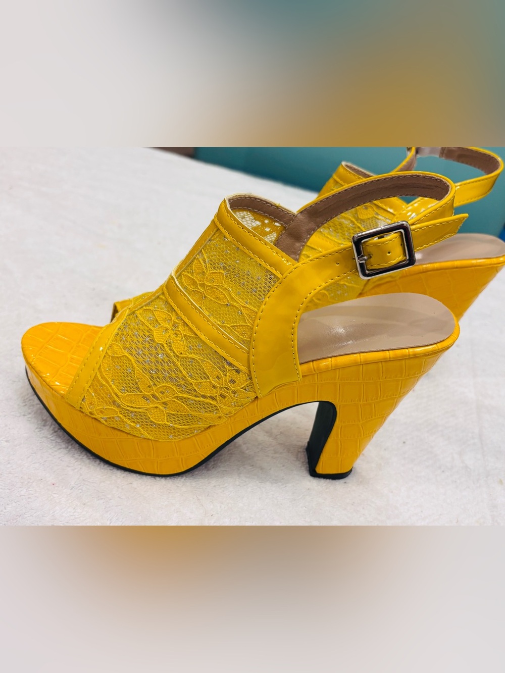 Brand New Heels By Anything But Monday - Size 8.5 - Heel 3.5 Inches - Box 14